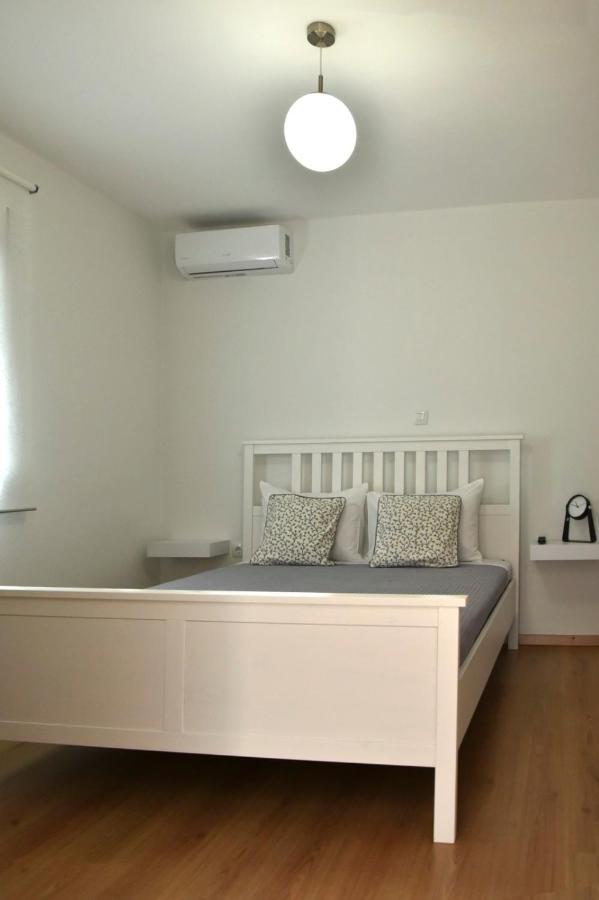 Αqua Blue Villa Agios Spyridon  Exteriör bild